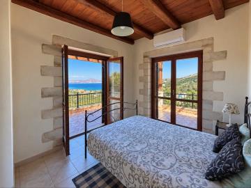 Stone-villa-for-sale-in-chania-crete--11-
