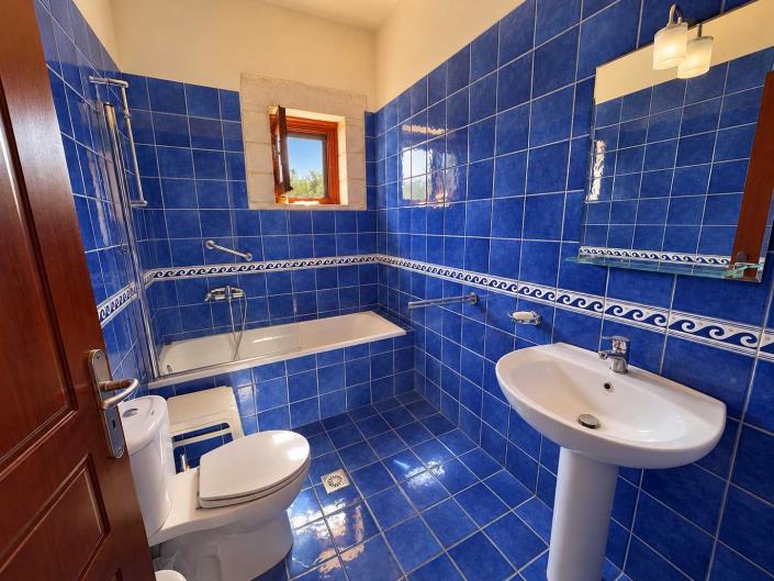 Image No.27-3 Bed Villa for sale