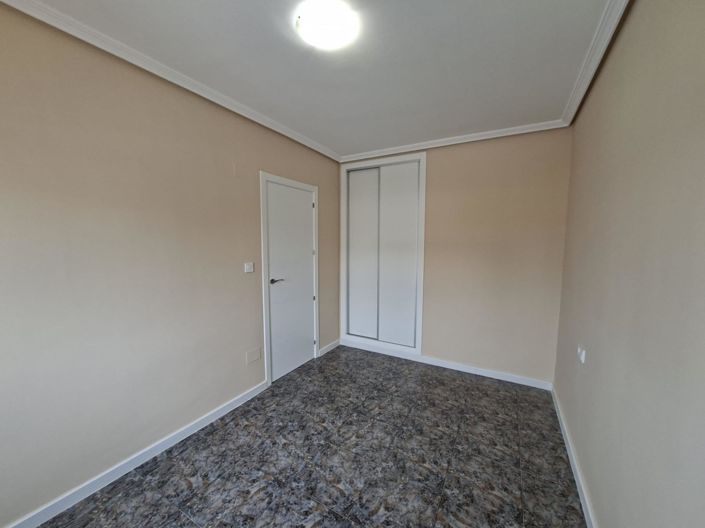 Image No.16-2 Bed Bungalow for sale