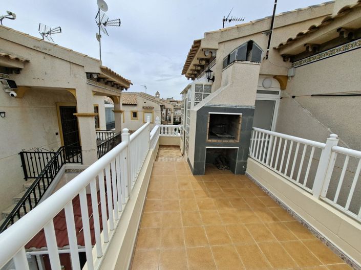 Image No.20-2 Bed Bungalow for sale