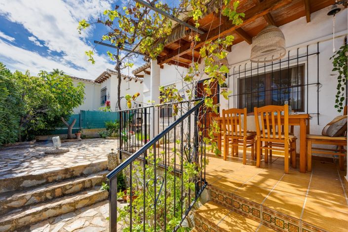Image No.35-2 Bed Bungalow for sale