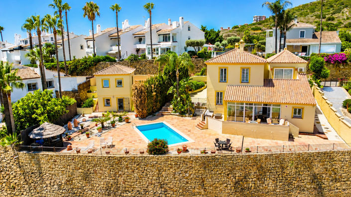 Image No.2-5 Bed Villa for sale