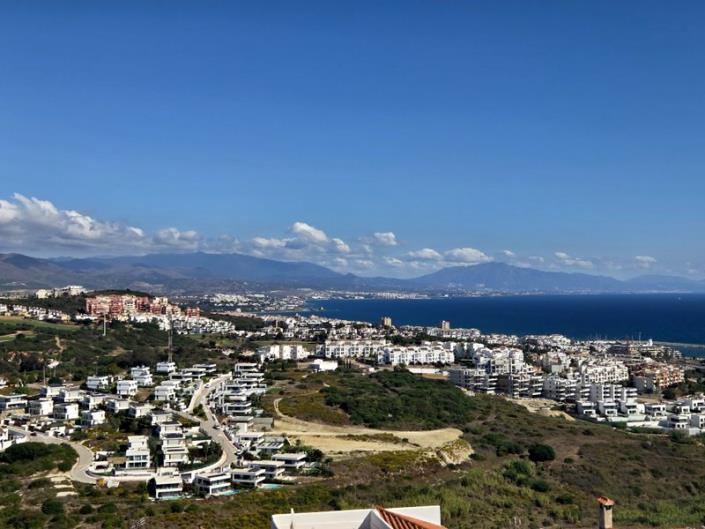 Image No.16-2 Bed Apartment for sale