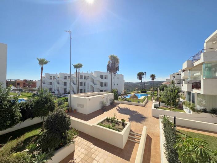 Image No.24-2 Bed Apartment for sale