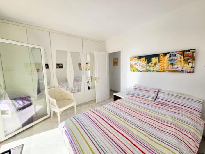 Image No.11-3 Bed Apartment for sale