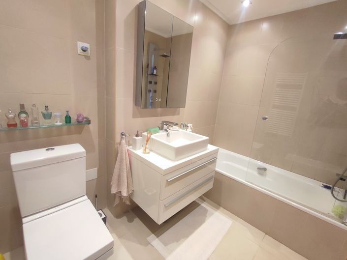 Image No.5-2 Bed Apartment for sale