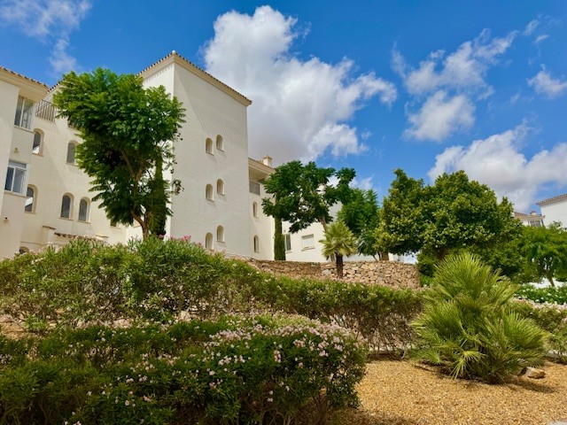 Image No.26-2 Bed Apartment for sale