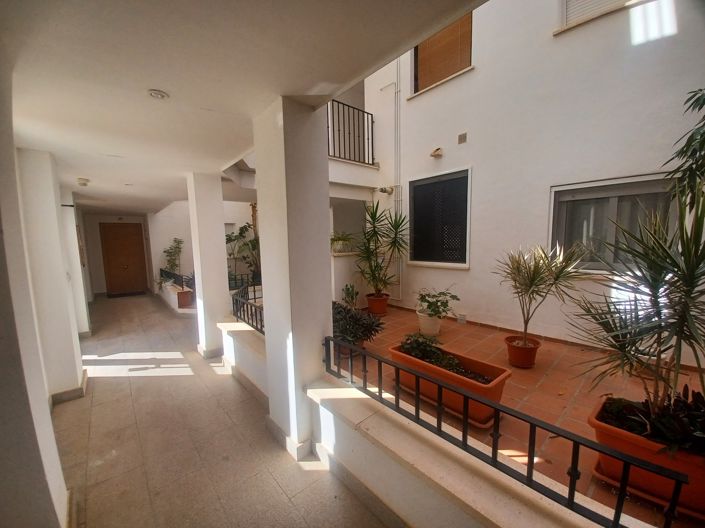 Image No.25-2 Bed Apartment for sale