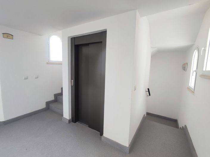 Image No.26-2 Bed Apartment for sale