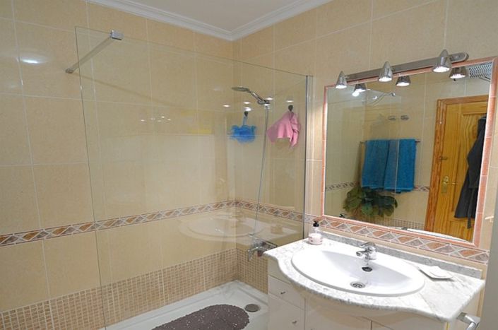 Image No.14-3 Bed Villa for sale