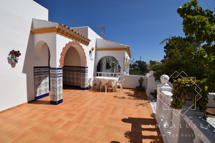 Image No.3-3 Bed Property for sale