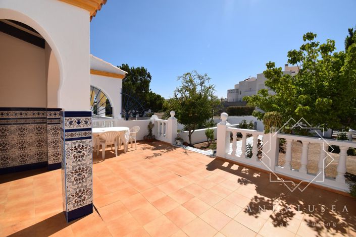 Image No.4-3 Bed Property for sale