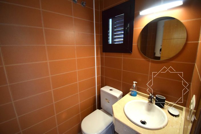 Image No.29-3 Bed Property for sale