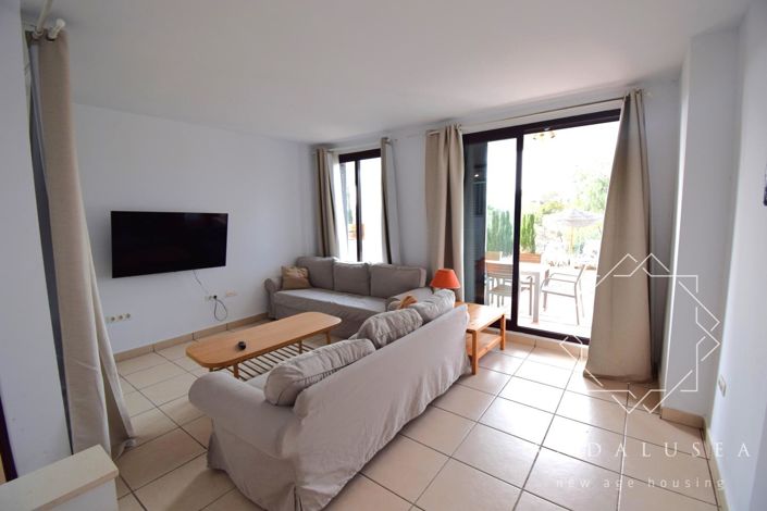 Image No.5-3 Bed Property for sale