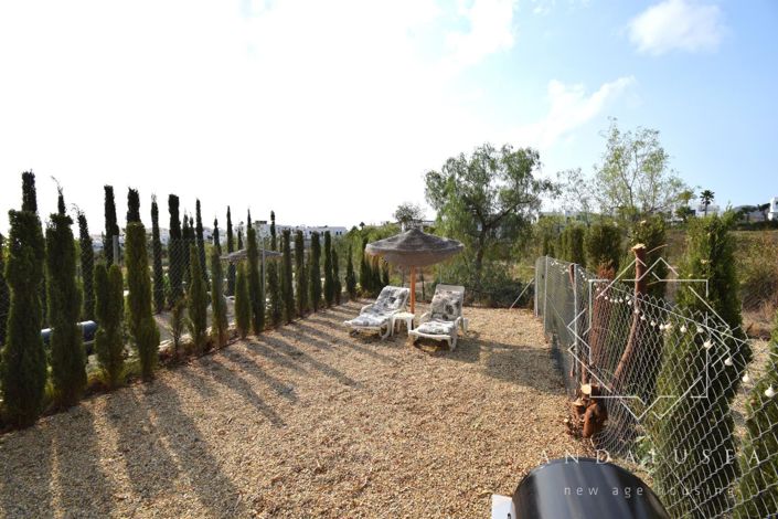 Image No.41-3 Bed Property for sale