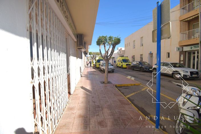 Image No.11-1 Bed Property for sale