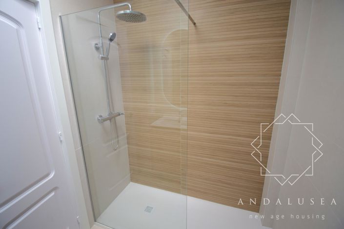 Image No.31-3 Bed Property for sale