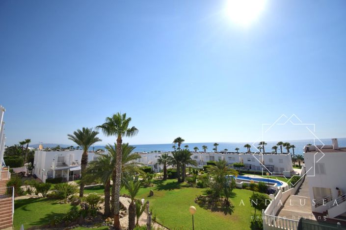 Image No.42-3 Bed Property for sale