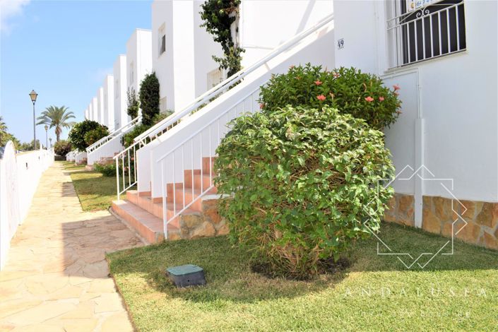 Image No.49-3 Bed Property for sale
