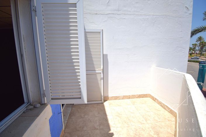Image No.19-2 Bed Property for sale