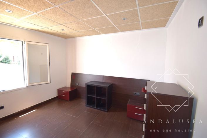 Image No.7-2 Bed Property for sale