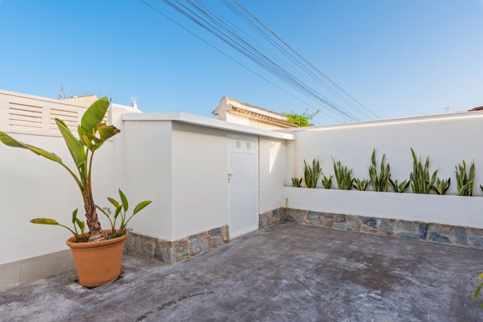 Image No.26-3 Bed Villa for sale