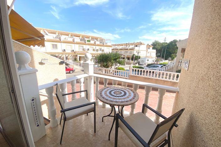 Image No.3-2 Bed Property for sale