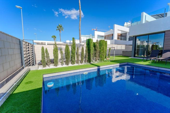 Image No.31-3 Bed Villa for sale