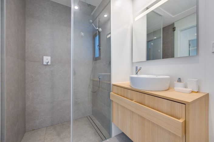 Image No.23-2 Bed Property for sale