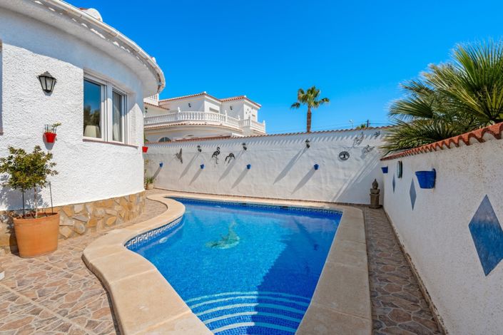Image No.31-3 Bed Villa for sale