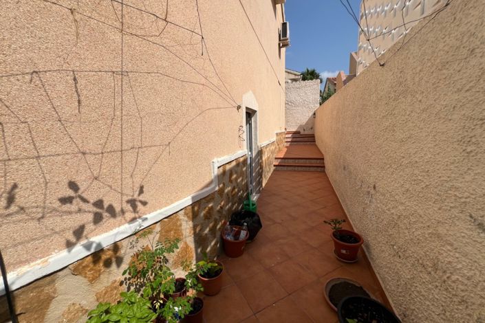 Image No.10-2 Bed Villa for sale