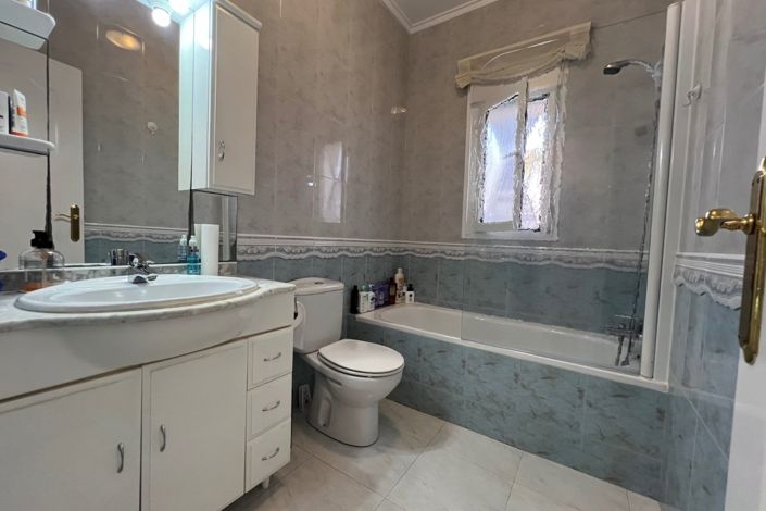 Image No.21-2 Bed Villa for sale