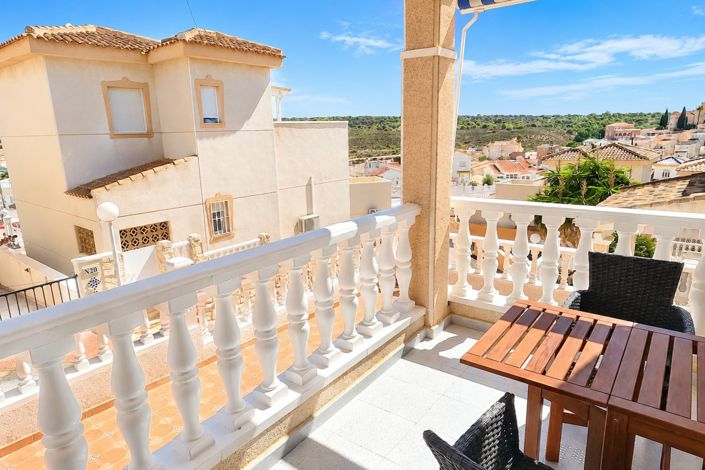 Image No.18-3 Bed Villa for sale