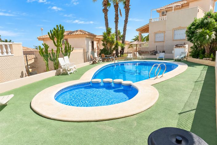 Image No.25-3 Bed Villa for sale
