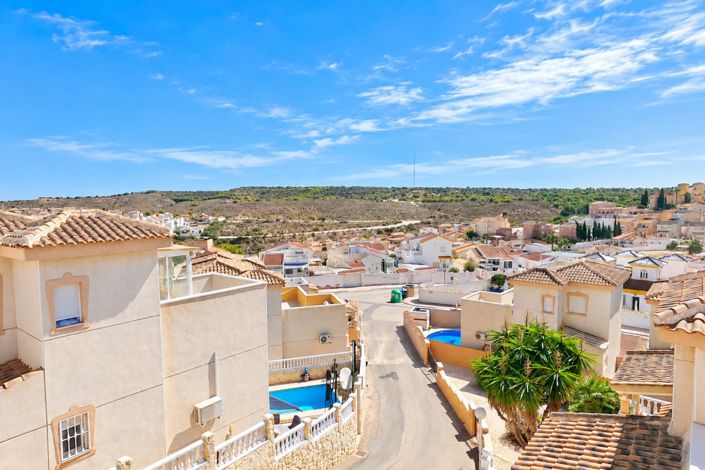 Image No.26-3 Bed Villa for sale