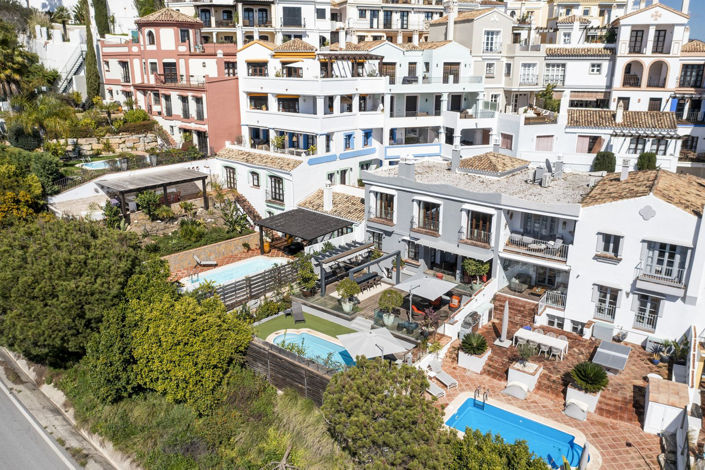 Image No.2-5 Bed Townhouse for sale