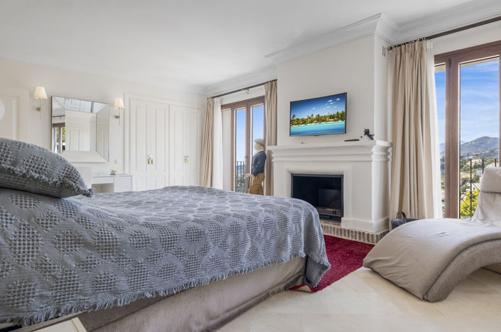 Image No.8-5 Bed Townhouse for sale