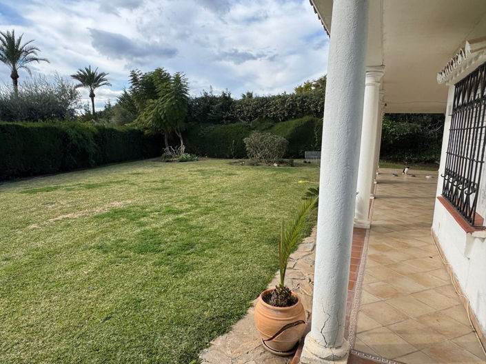 Image No.6-Villa de 3 chambres à vendre à Estepona