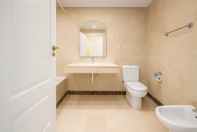 Modern-Bathroom-with-Neutral-Colours