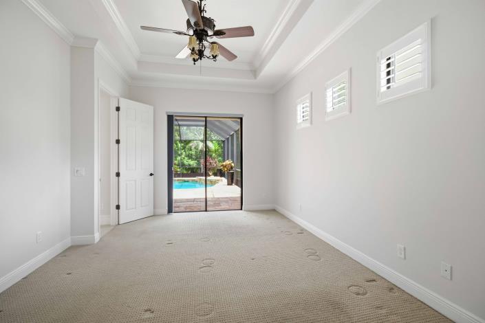 Image No.17-4 Bed House for sale