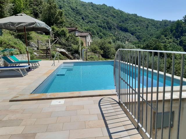 Image No.30-5 Bed House for sale