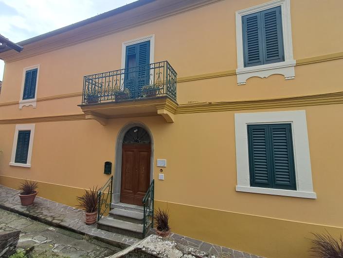 Image No.3-4 Bed Villa for sale
