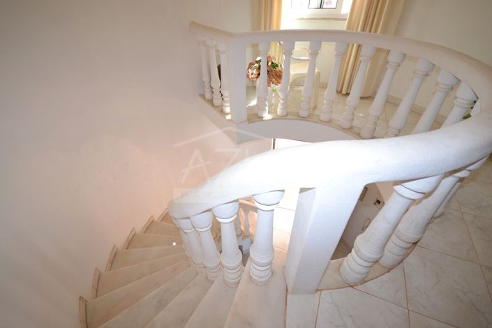 Image No.20-5 Bed Villa for sale