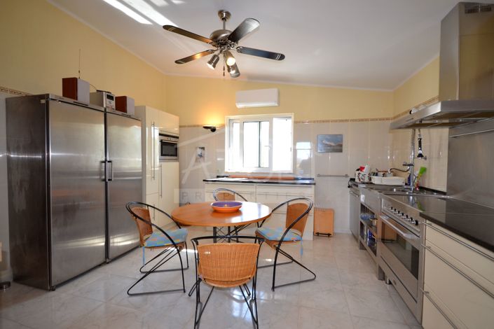 Image No.21-5 Bed Villa for sale