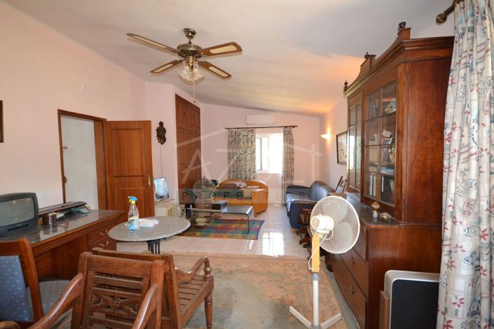 Image No.28-5 Bed Villa for sale