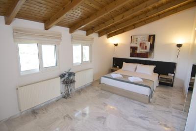 GREECE-CRETE--VILLA-FOR-SALE--IN-VRYSSES-11