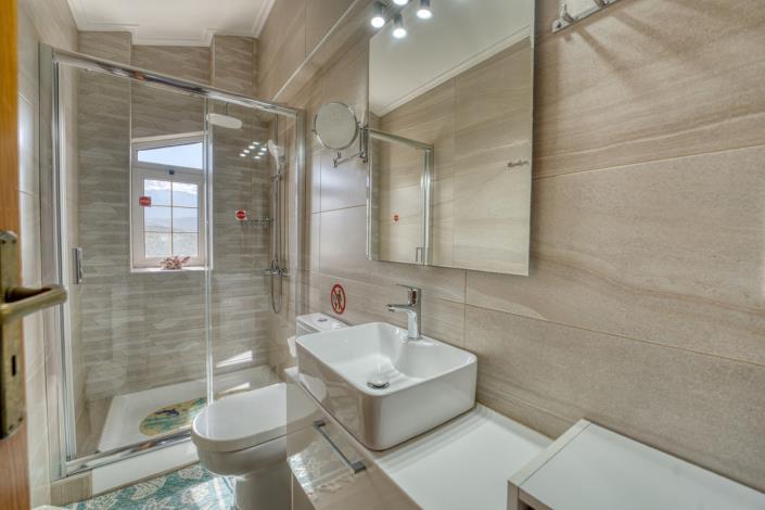 Image No.5-4 Bed House/Villa for sale