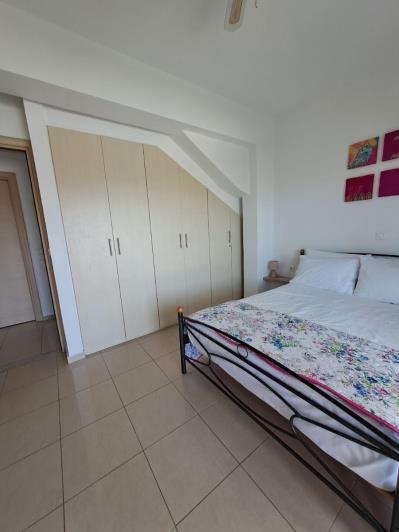 Image No.8-2 Bed Maisonette for sale