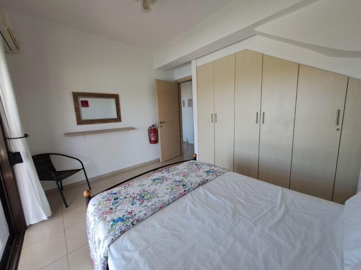 Image No.9-2 Bed Maisonette for sale
