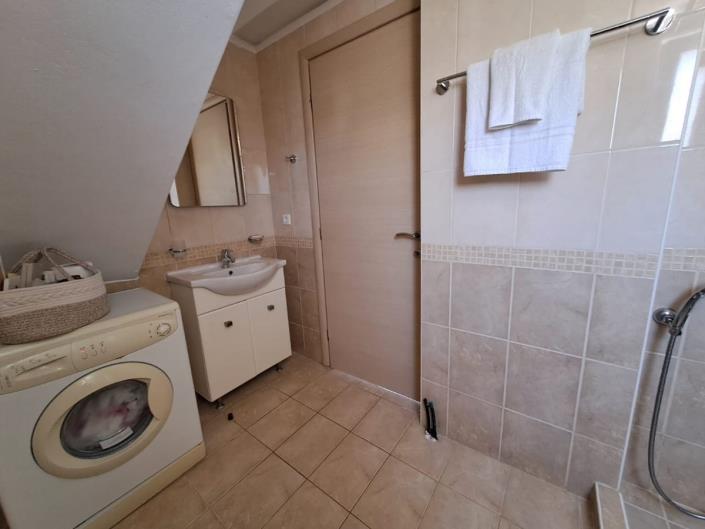 Image No.12-2 Bed Maisonette for sale